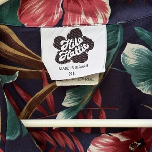 HILO HATTIE—Vintage Hawaiian Shirt—Men XL—(Collar: 17)—Hibiscus—Made in Hawaii - Picture 1 of 11