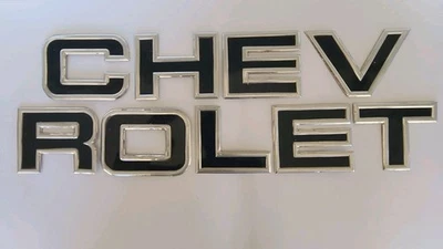 Letras de puerta trasera de aluminio OEM Chevrolet 88-98 Chevy C/K Fleetside Pickup 4" Foto 1 de 4