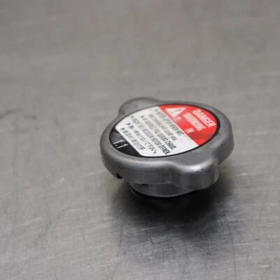 HONDA CBR 600RR 2013 2023 Engine Radiator Cap Foto 1 de 4
