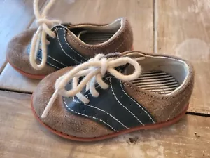 Genuine Baby Dress Shoes Size 5 - Picture 1 of 4