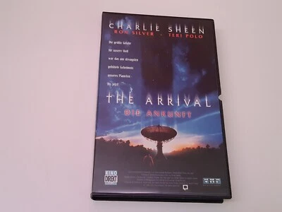 The Arrival - Die Ankunft 1996 Uncut VHS German PAL VMP Video Charlie Sheen - Bild 1 von 4