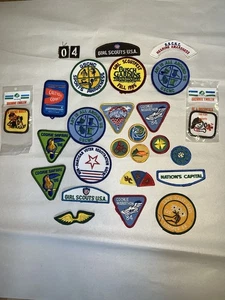 Lotto 44 toppe distintivo ragazza scout vintage campeggio scout anni 80 Washington DC - Foto 1 di 7