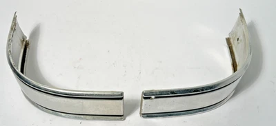Par de Chevrolet/GMC 1981-91; C/K/R/V Pickup/Blazer/Jimmy Corner Molding Foto 1 de 4