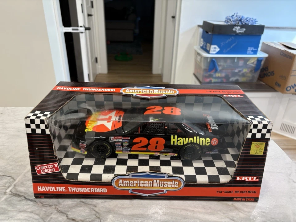 Davey Allison 1993 Havoline Nascar 1/18 Diecast ERTL American Muscle #28 Ford - Image 1 of 2