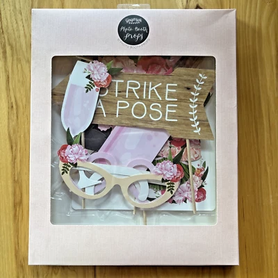 Ginger Ray 照片展位婚礼道具 - Strike a Pose 全新 BOHO 10 道具 花 — 第 1/3 张图片