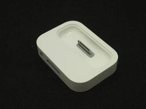 Genuine Apple iPod Dock A1256 for iPods iPhones With 30-pin Connector - Zdjęcie 1 z 8