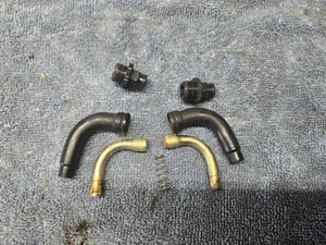 00 2000 HONDA SHADOW SABRE VT1100 OEM CARB CHOKE ELBOW - Picture 1 of 4