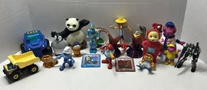 Kinder Spielzeug Figuren Menge - Bild 1 von 17