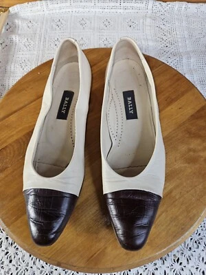 Vintage Bally Pumps Flats Shoes Women  9 Narrow  Made in Italy . Soft Elegant - Image 1 of 4