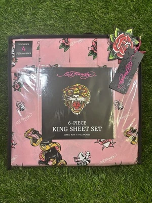Набор простыней Ed Hardy Pink King из 6 предметов. Поставляется с 4 наволочками. НОВЫЙ - Изображение 1 из 2