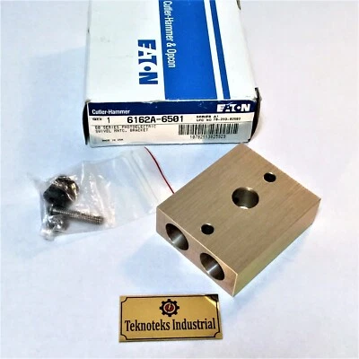 CUTTLER HAMMER 6162A-6501 SWIVEL MOUNTING  BRACKET - Image 1 of 3