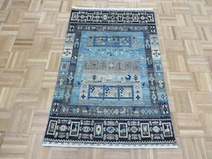 Alfombra oriental Gabbeh Peshawar 2'6 x 3'10 anudada a mano azul G11039 - Imagen 1 de 8