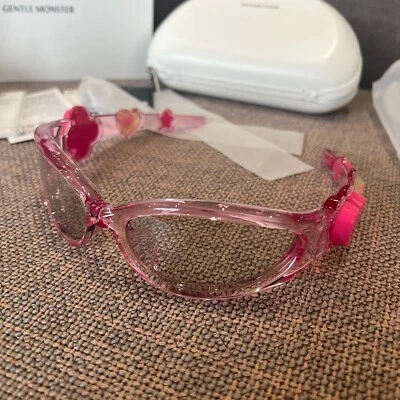 Gentle Monster Gummy PC12 rosa translúcido KOJL5WV1C02T - Imagem 1 de 4