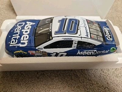 2014 Danica Patrick 10 Aspen Dental 1/24 Lionel Nascar Diecast 1/1356 - Image 1 of 4