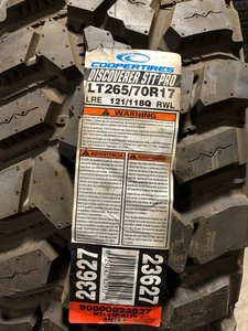 1 New LT 265 70 17 LRE 10 Ply Cooper Discoverer STT Pro Mud / Off Road Tire - Picture 1 of 5