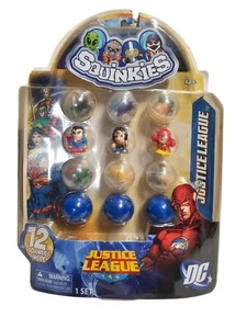 Minifiguras de DC Comics 2012 paquete de 12 juguetes Blip de la Liga de la Justicia Squinkies - Imagen 1 de 2