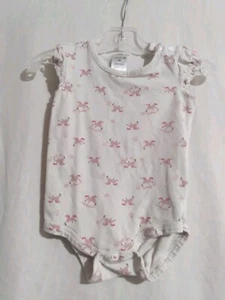 9 month Carhartt girl short sleeve white with pink - Picture 1 of 4