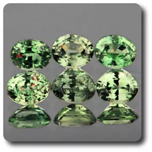 Piedras Y Minéraux. 0.41 Cts Zafiro Verde. 4,8 x 3,3 Mm. If - VVS1 (Vendido De - Imagen 1 de 1