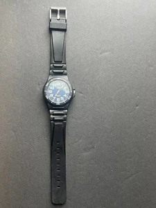 QQ Quartz Water Resistant Analog Watch VP 96-003 Blue Dial Unisex Sports Casual - Picture 1 of 8
