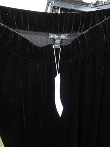 NWT Eileen Fisher M Black Tapered Ankle Velvet Pants Pull On Velvety $258 - Picture 1 of 11