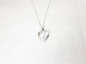 Sterling Silver 25mm Butterfly Heart Shaped Locket And Chain Photo Locket - VG C - Picture 1 of 8