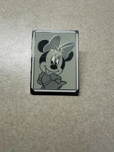 Disney Pin 84192 WDW - PWP Collection - Black and White Snapshots - Minnie Mouse - Picture 1 of 2