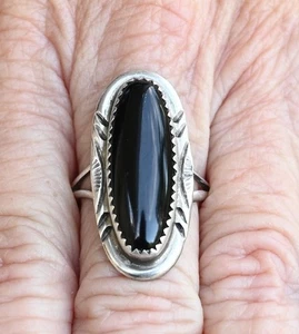 Anillo largo Danto Domingo Tribe talla 7,5 de Clarence Bailon Sterling & Onyx 6,2 gramos - Imagen 1 de 11