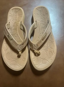 ONCAI Women’s Flip Flops Sandals Shoes Shimmery Tan Brown Size 9 - Picture 1 of 3