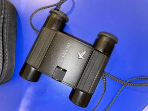 Swarovski Optik 8x20B Binoculars Compact Pocket Foldable Austria Serviced - Picture 1 of 6