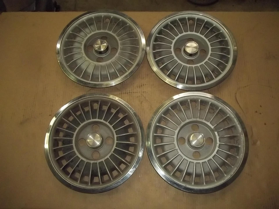 78 79 80 Chevrolet Chevette Acadian Tapacubos Llanta Cubierta Tapacubos 13" OEM 3089 Foto 1 de 4