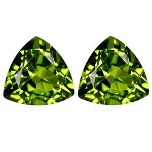2.84 ct (2pcs) MATCHING PAIR  Triangle Cut (7 x 7 mm) Green Peridot Genuine - Picture 1 of 1