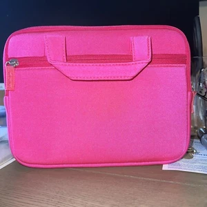 Verso Kids Neoprene Sleeve -Fits 6-8” Tablets & E-Readers - Pink (Purple Inside) - Picture 1 of 3