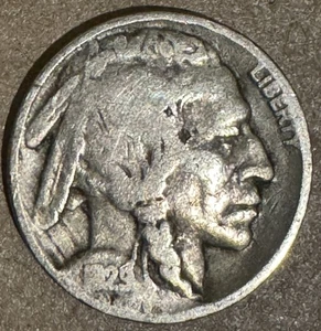 Buffalo Nickel - 1929 P - United States - 5 Cents Coin - US Nickel - 5¢ - Picture 1 of 2