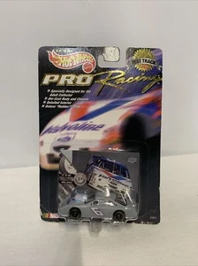 MARK MARTIN #6 - VALVOLINE FORD TEST TRACK CAR - Hot Wheels 1998 -1:64 scale CAR - Picture 1 of 3