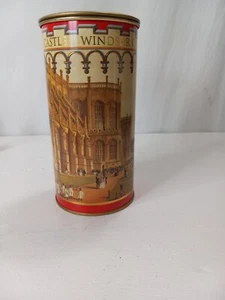 RARE VINTAGE Royal Collection Windsor Castle Souvenir Cookie Tin London Queen - Picture 1 of 4