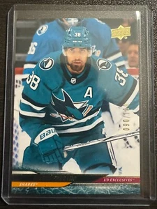 2024-25 Upper Deck Series 1 - #151 Mario Ferraro UD EXCLUSIVES /100 - Picture 1 of 3