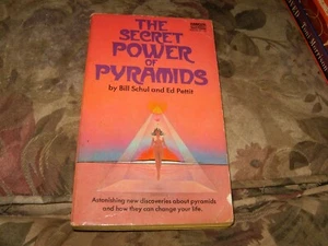 The Secret Power Of Pyramids by Bill Schul, PB Book, Good-Shape, 1975. - Bild 1 von 2