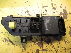 Opel Vectra C Signum Sicherungskasten 13223679 JB 13193588 ND reset ECU Fusebox - Picture 1 of 4