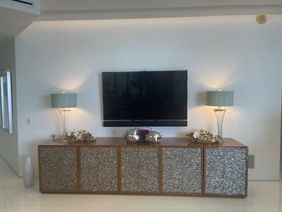 ARMARIO Y LÁMPARAS Foto 1 de 4