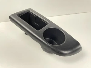 Portavasos trasero Honda Prelude 97-01/ranura de almacenamiento en blanco especificaciones EE. UU. 83787-S30-A000 - Imagen 1 de 12