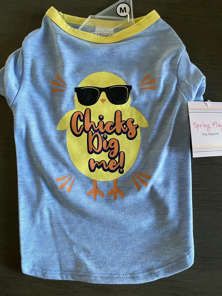 Camiseta SIMPLY WAG PASCUA "CHICKS DIG ME" Azul/Gris-Amarillo Cachorro/Perro MEDIANA NUEVA CON ETIQUETAS Foto 1 de 1
