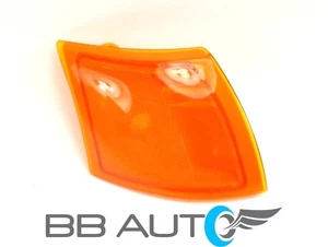 RH PASSENGER SIDE CORNER PARK SIGNAL LIGHT LENS ASSEMBLY FOR 02-05 SATURN VUE - Foto 1 di 3