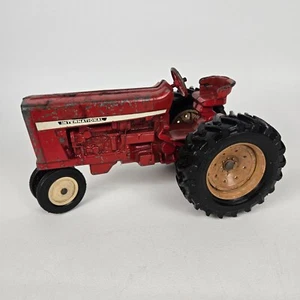 Tractor agrícola Ertl International fundido a presión rojo juguete de colección escala 1:16 - Imagen 1 de 8