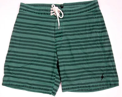 Pantalones cortos Lightning Bolt Viridis a rayas verdes Foto 1 de 4
