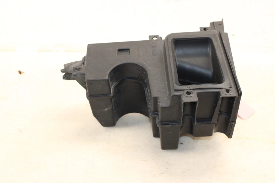 Carcasa de entrada de aire Pontiac Solstice 2006-2009 15940155 OEM NA8 Foto 1 de 4