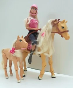 Barbie Mattel Tawny cheval qui trotte et poulain 1692 poupée equitation N1692 - Imagen 1 de 12