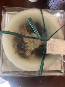 Habersham flameless Candle, Magnolia. New in box Room Freshener W/ Stand - Picture 1 of 10