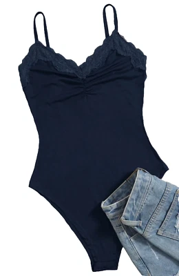 Body para mujer con correa de espagueti sin mangas cuello en V ribete de encaje plisado cami azul Foto 1 de 4