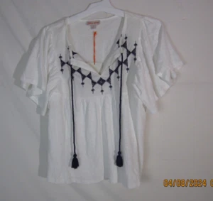 Knox Rose Women's White Flutter Short Sleeve Embroidered Top S - Picture 1 of 15