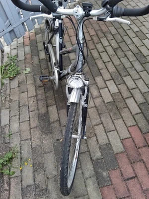 Damenfahrrad 28 Zoll, 21-Gang, Citybike - Bild 1 von 4